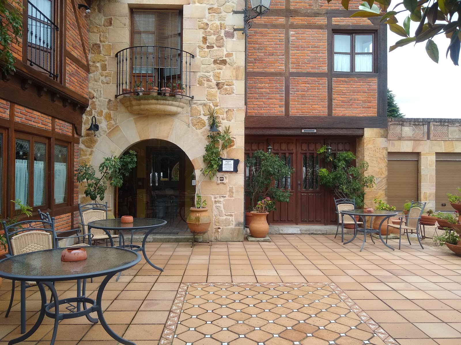 Señorio De Altamira photo 4, hotel accommodation in Santillana del Mar on the Camino del Norte