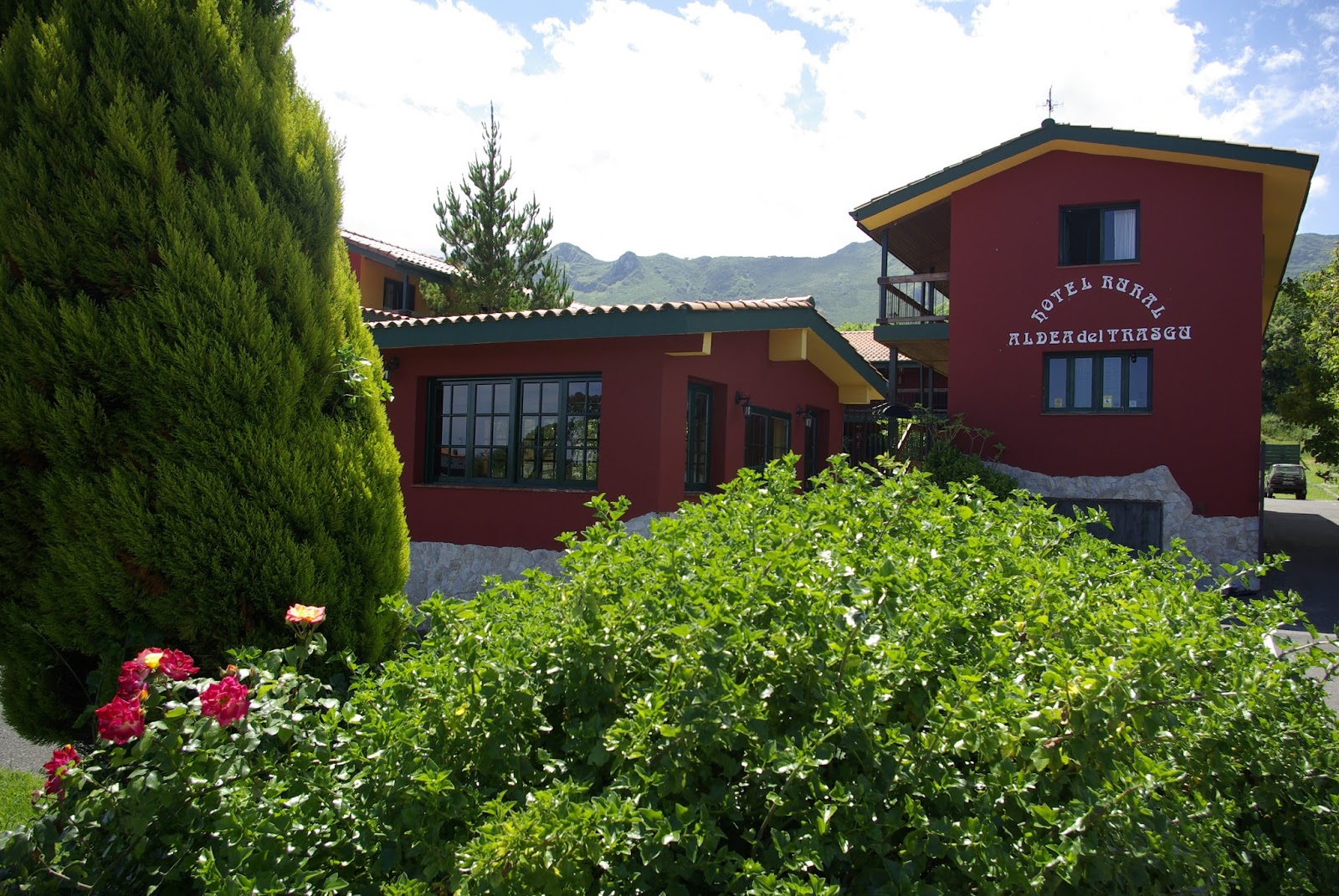 Cuerres next-stage stop on the Camino del Norte route