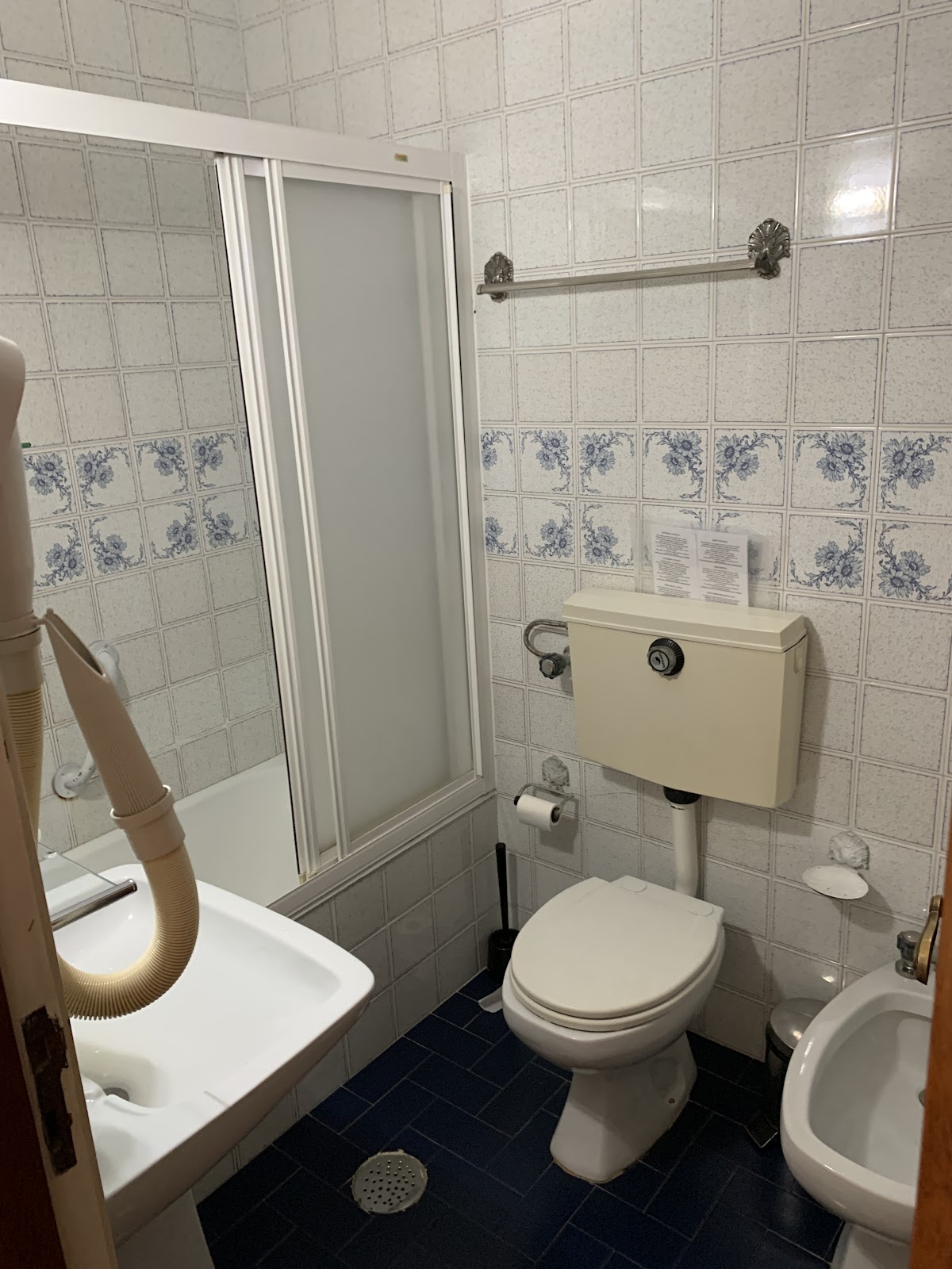 Peninsular Hotel photo 8, hotel accommodation in Porto on the Camino Portuguese