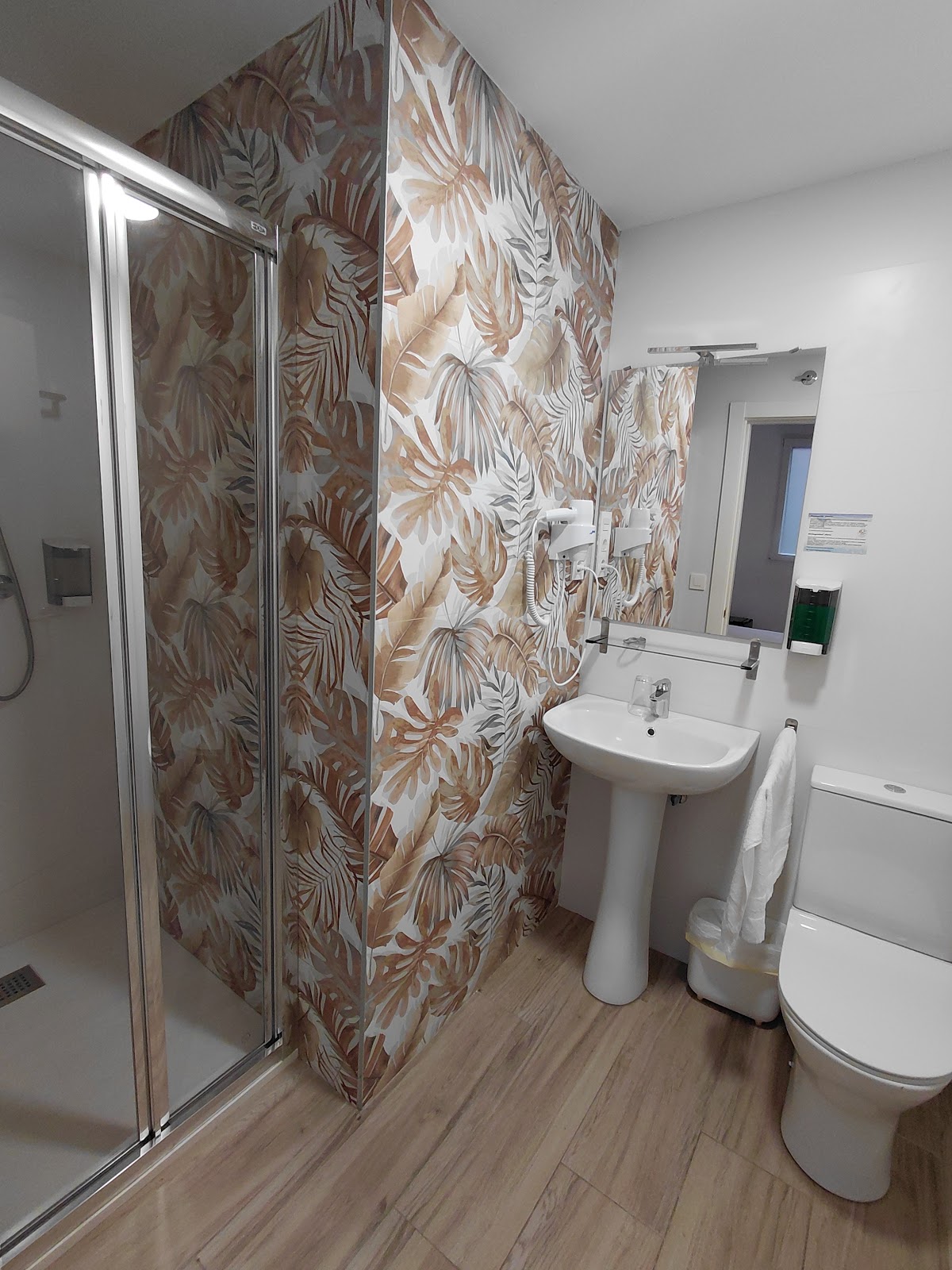 Bilbao ROOMS Miribilla photo 8, guesthouse accommodation in Bilbao on the Camino del Norte