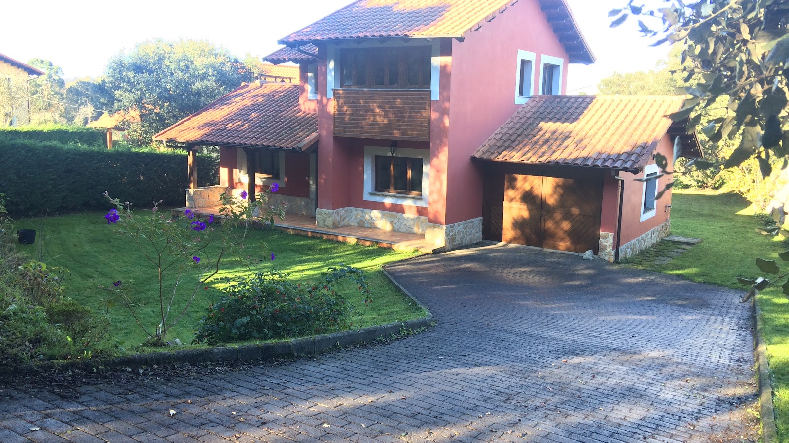 Vivienda vacacional Los Nogales, villa accommodation in Cuerres on the Camino del Norte