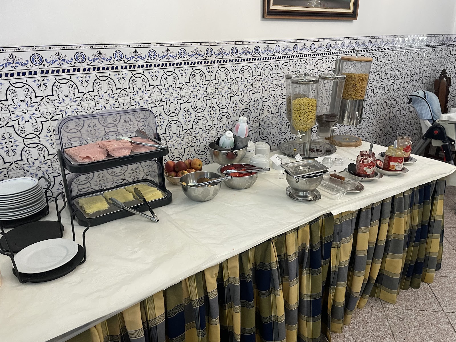 Peninsular Hotel photo 3, hotel accommodation in Porto on the Camino Portuguese