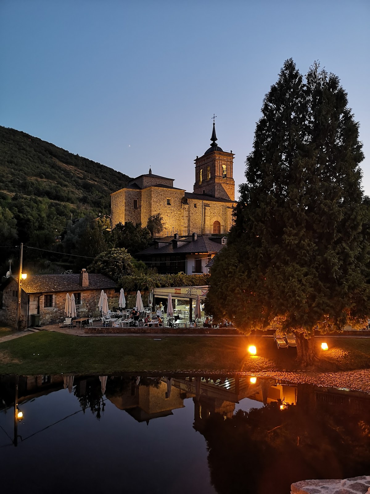 Hotel Casa Ramon Molina Real, hotel accommodation in Molinaseca on the Camino Frances