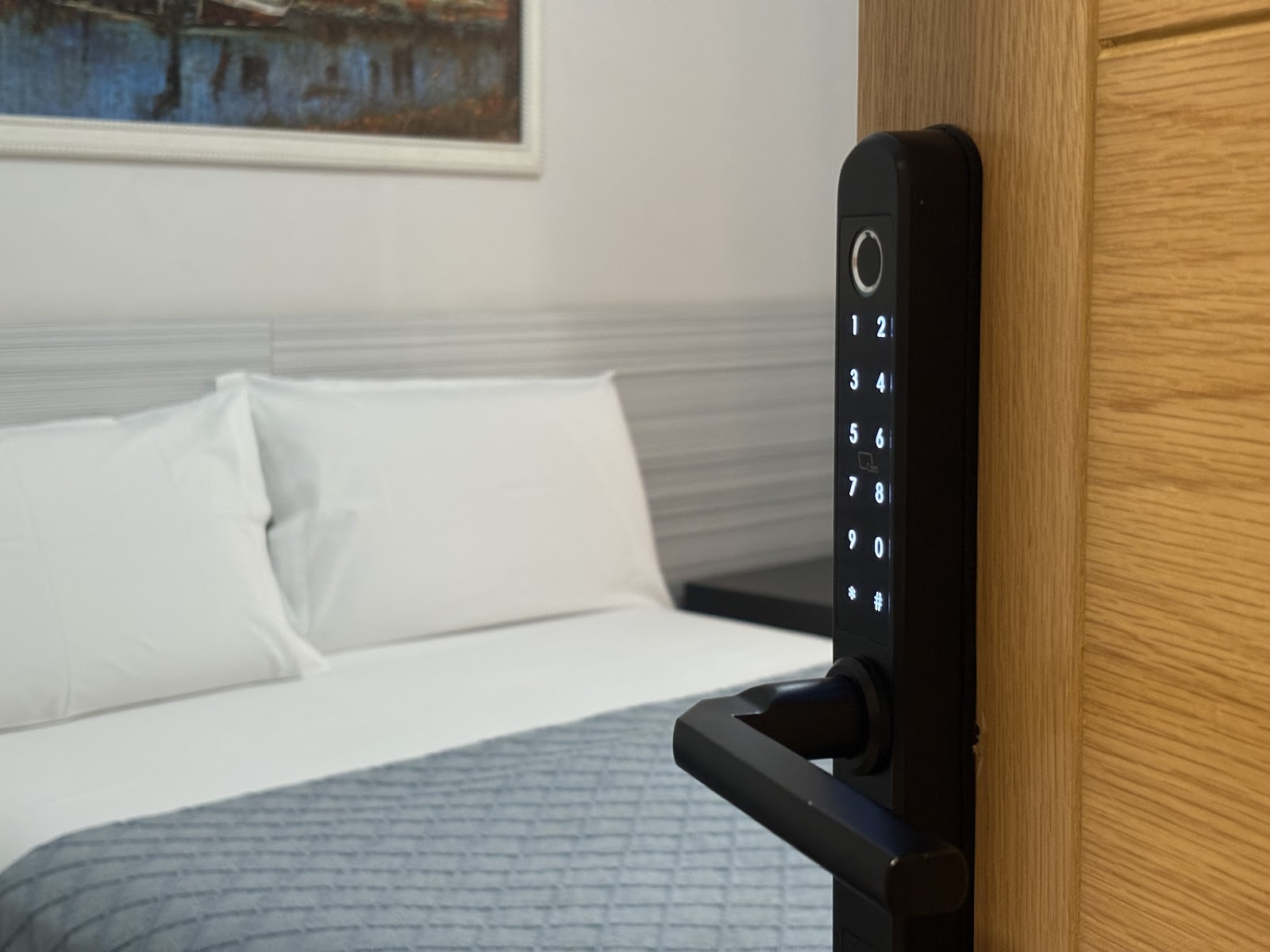 Berceo Rooms – Pensión Moderna con Autocheckin en Logroño, guesthouse accommodation in Logroño on the Camino Frances