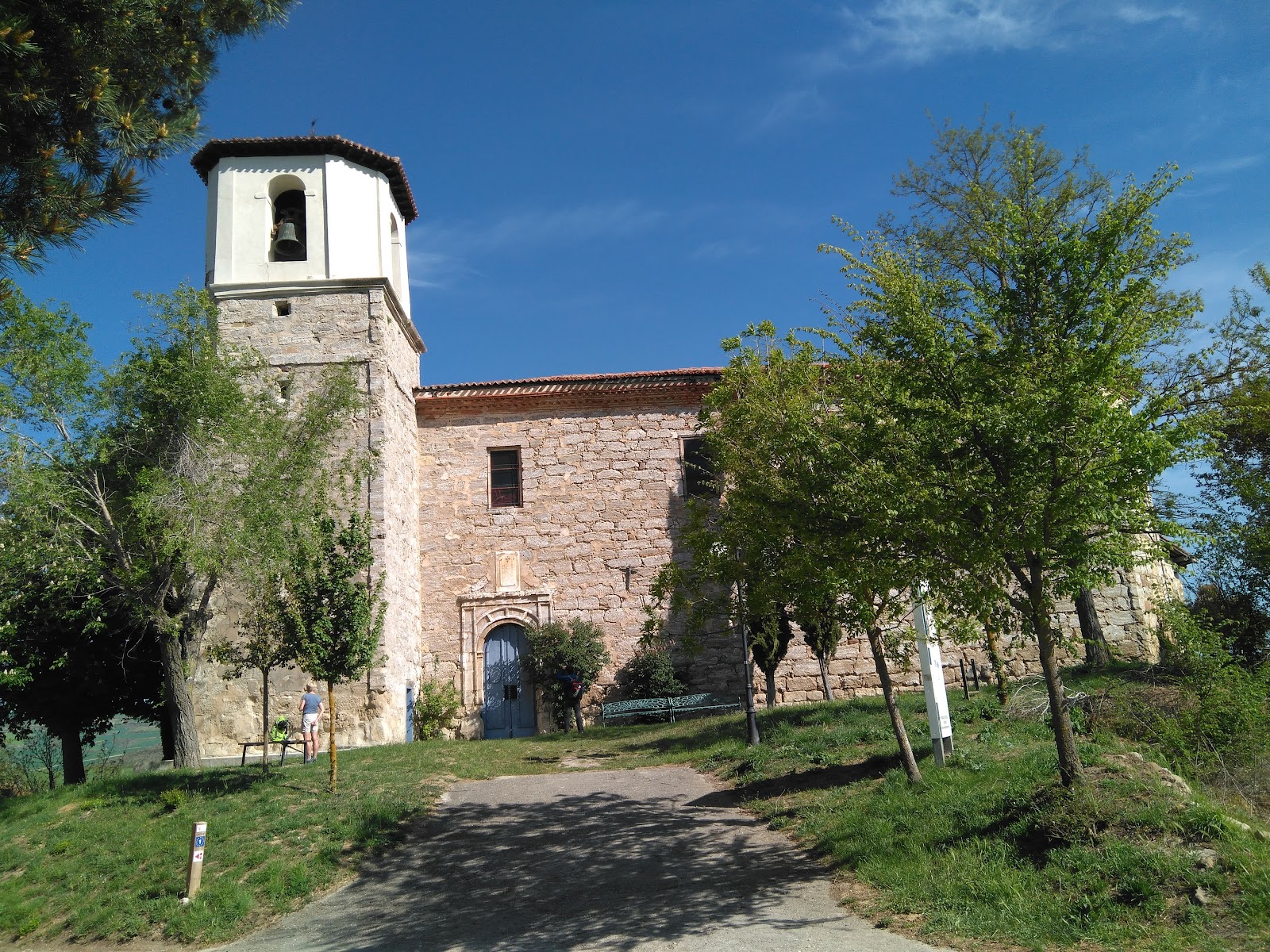 Albergue municipal San Roque photo 7, hostel accommodation in Villambistia on the Camino Frances