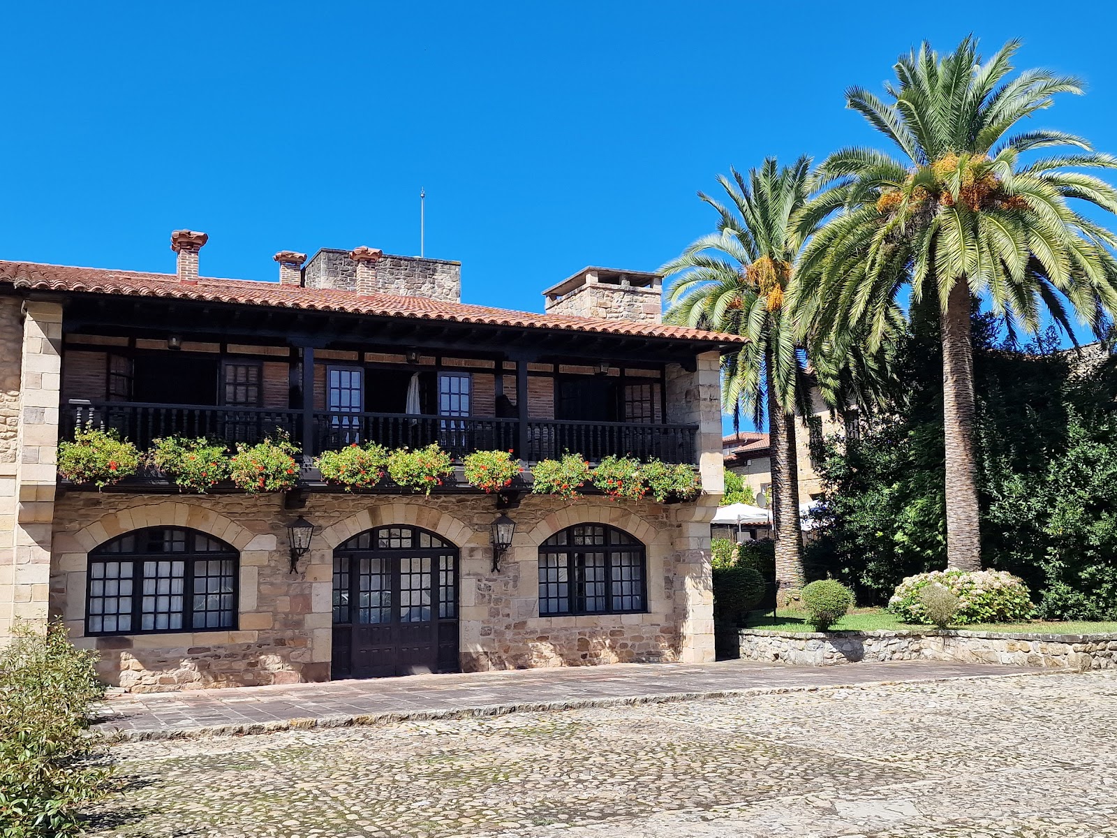 Parador de Santillana del Mar, hotel accommodation in Santillana del Mar on the Camino del Norte