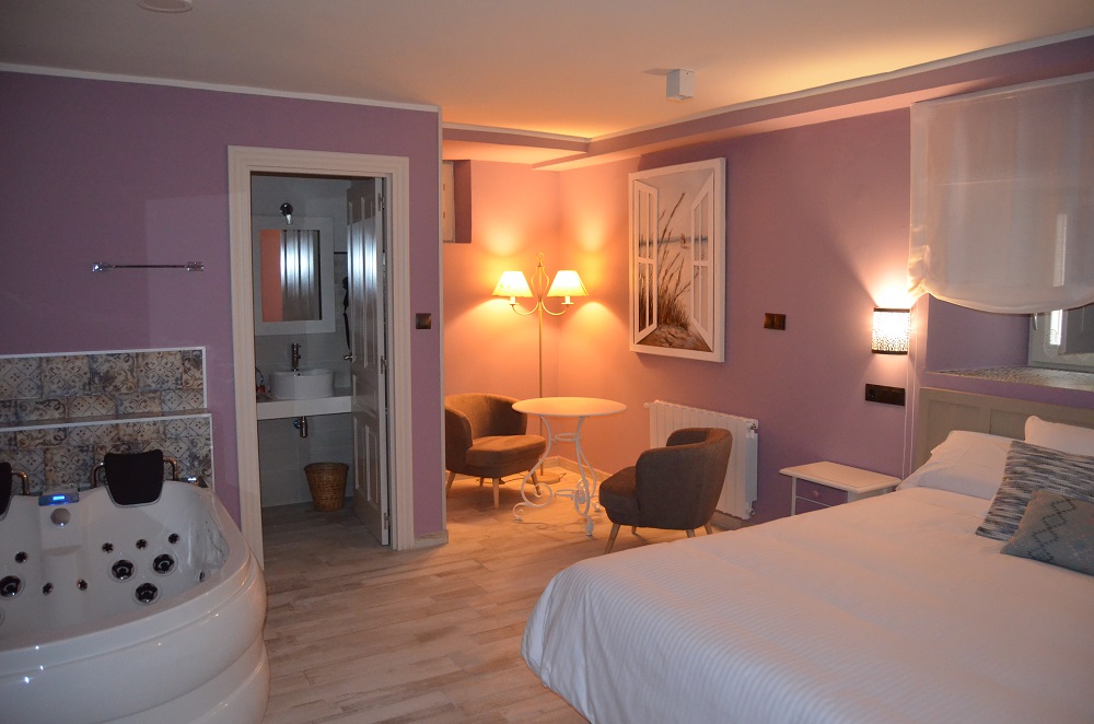 Akla Hotel Suites Santillana photo 2, hotel accommodation in Santillana del Mar on the Camino del Norte