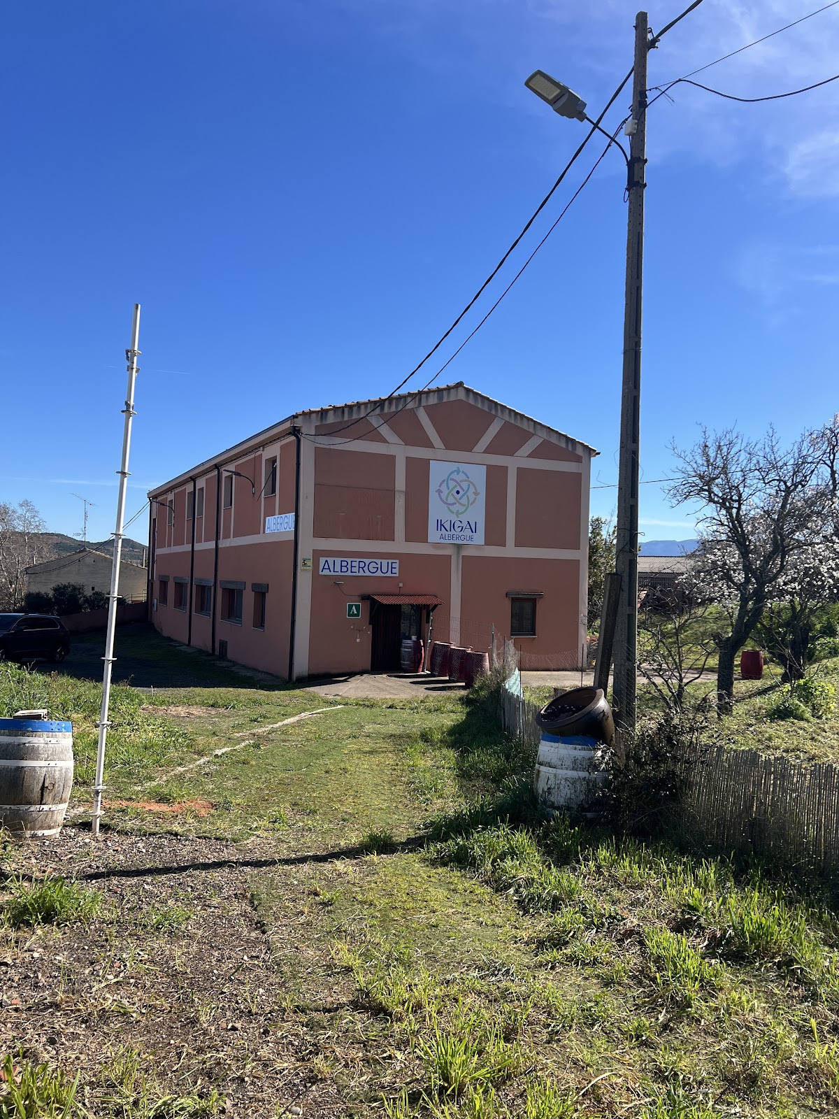 Ikigai Albergue, hostel accommodation in Navarrete on the Camino Frances