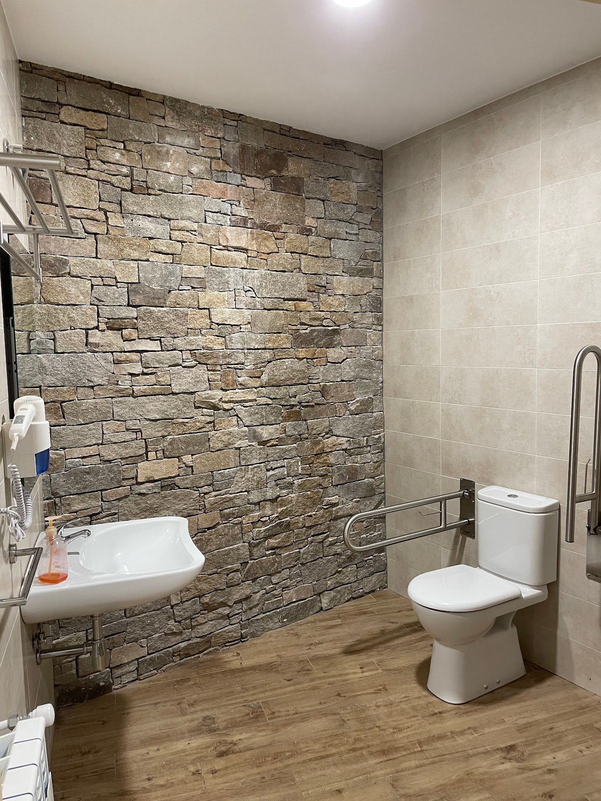Pension A Carballeira photo 5, albergue accommodation in Vilalba on the Camino del Norte