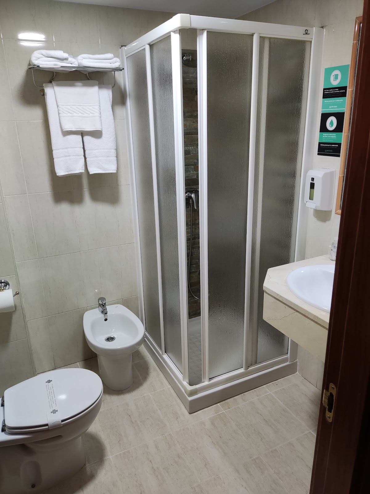 Los Templarios photo 6, hotel accommodation in Ponferrada on the Camino Frances