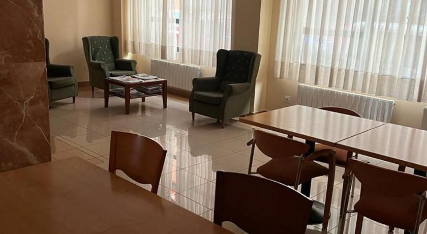 Apartahotel FC Catedral photo 9, hotel accommodation in León on the Camino Frances