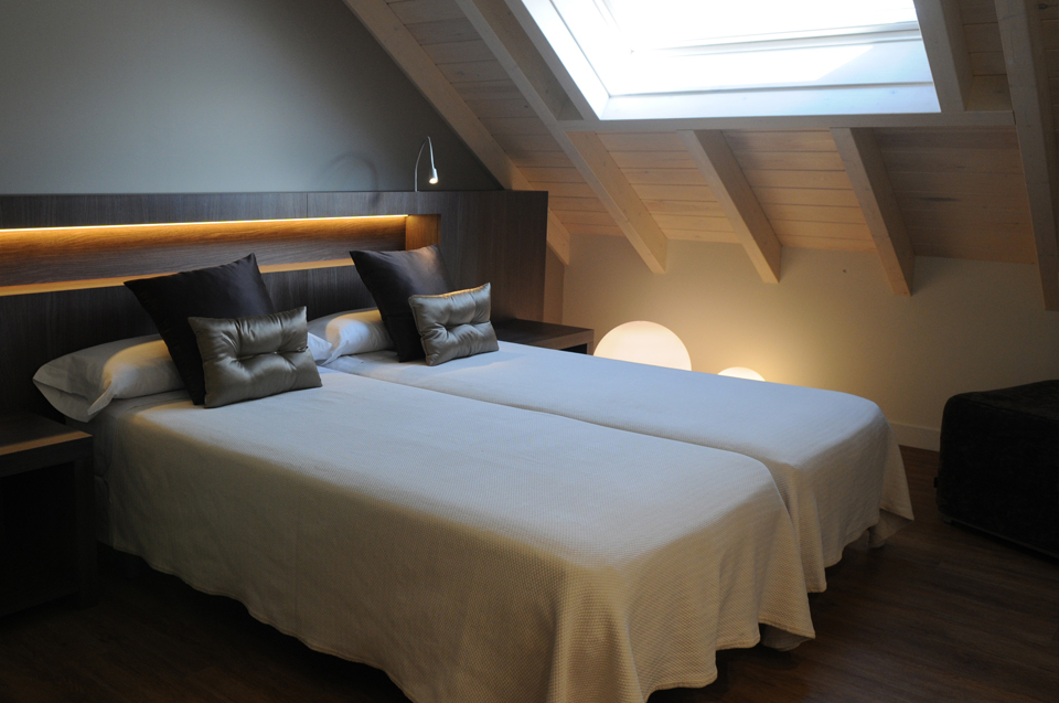 Guiana Rooms - Adults Only, hotel accommodation in Ponferrada on the Camino Frances