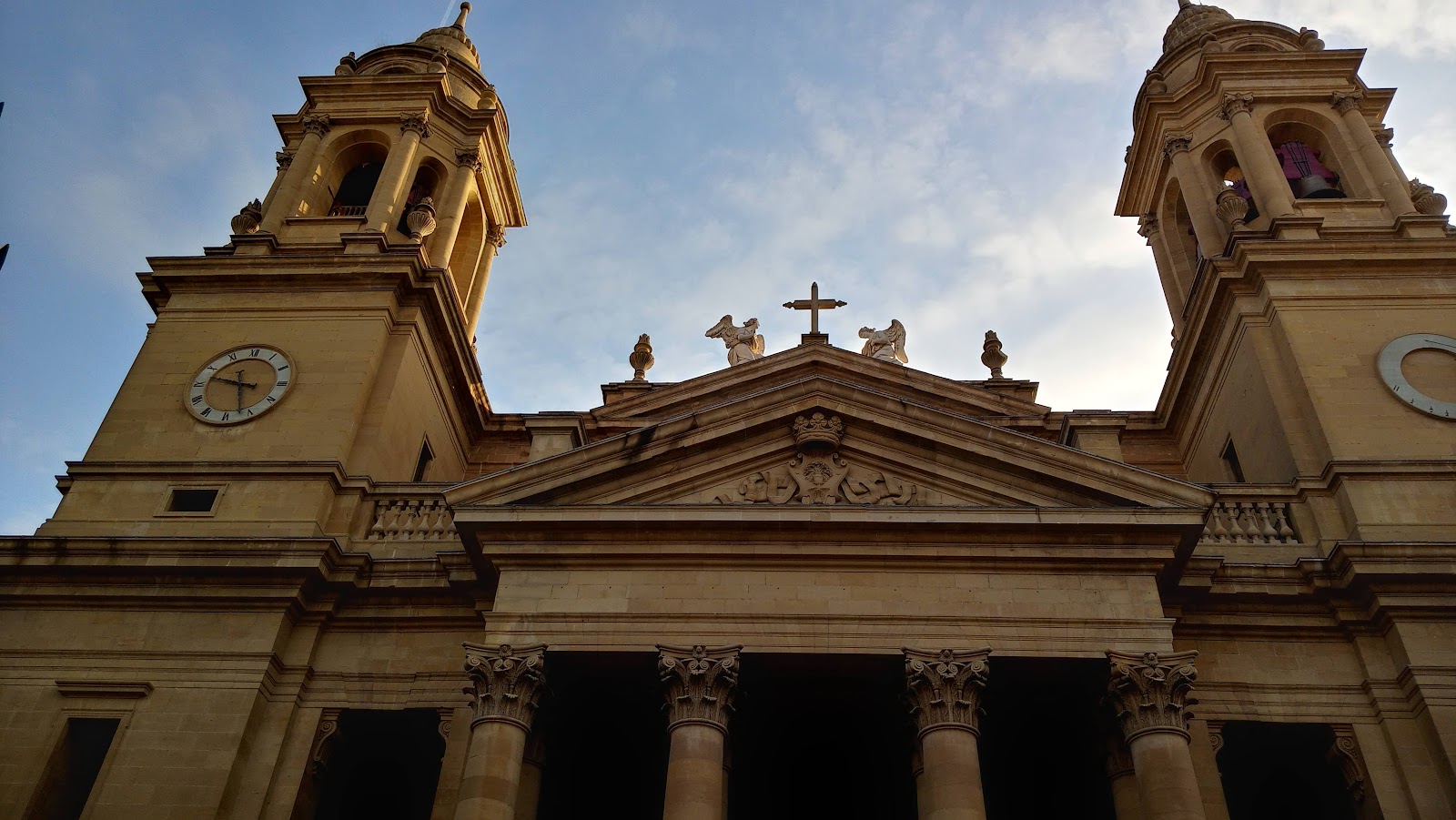 Hostal Navarra-Nafarroa, guesthouse accommodation in Pamplona on the Camino Frances