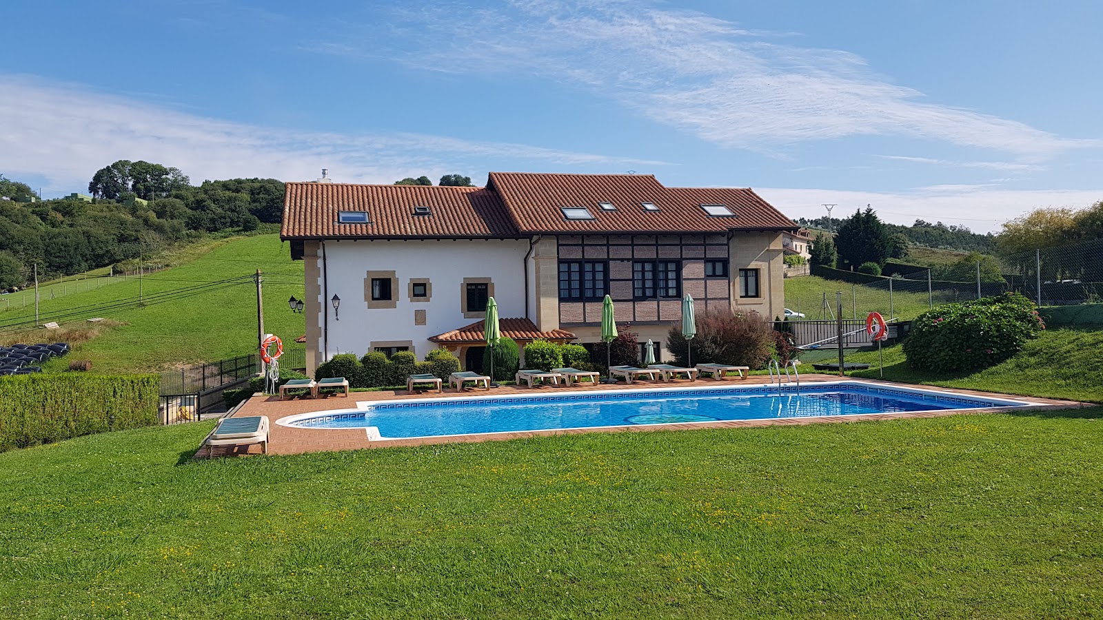 Posada Casona de la Ventilla, hotel accommodation in Hazas on the Camino del Norte