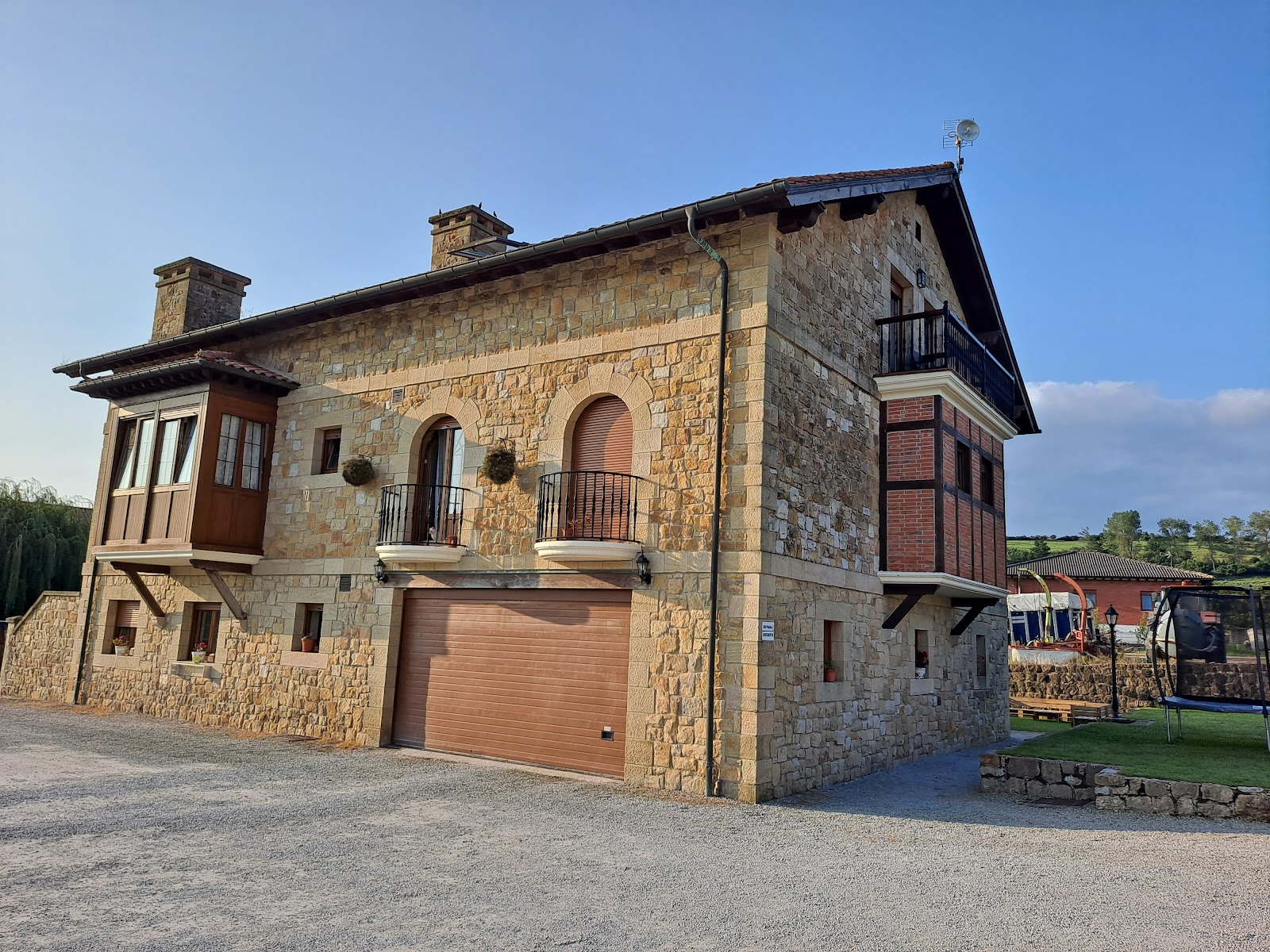 Apartamentos Altamira. photo 2, apartment accommodation in Santillana del Mar on the Camino del Norte