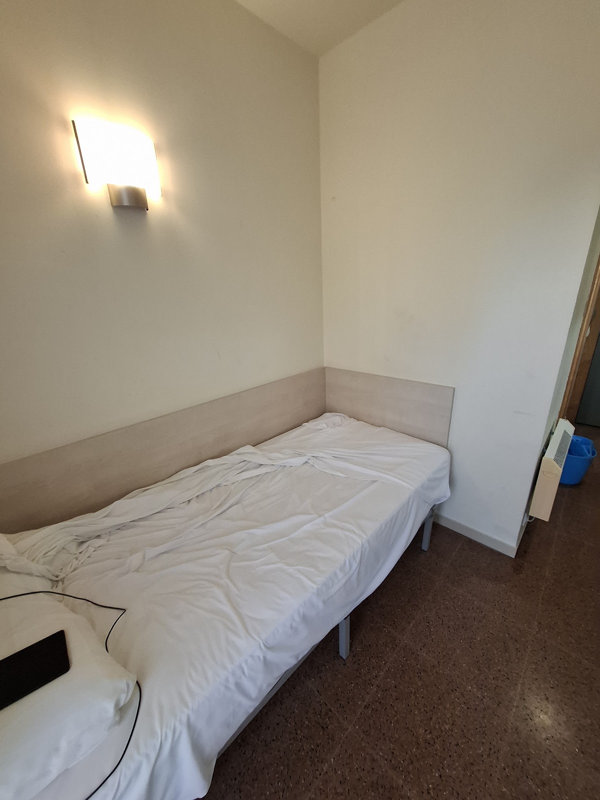 Residencia Universitaria Resa Blas de Otero photo 9, albergue accommodation in Bilbao on the Camino del Norte