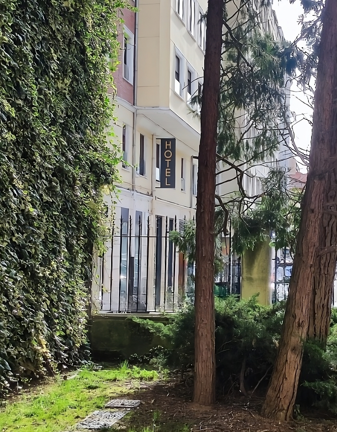 Hotel Boreal Viento Norte, hotel accommodation in Burgos on the Camino Frances