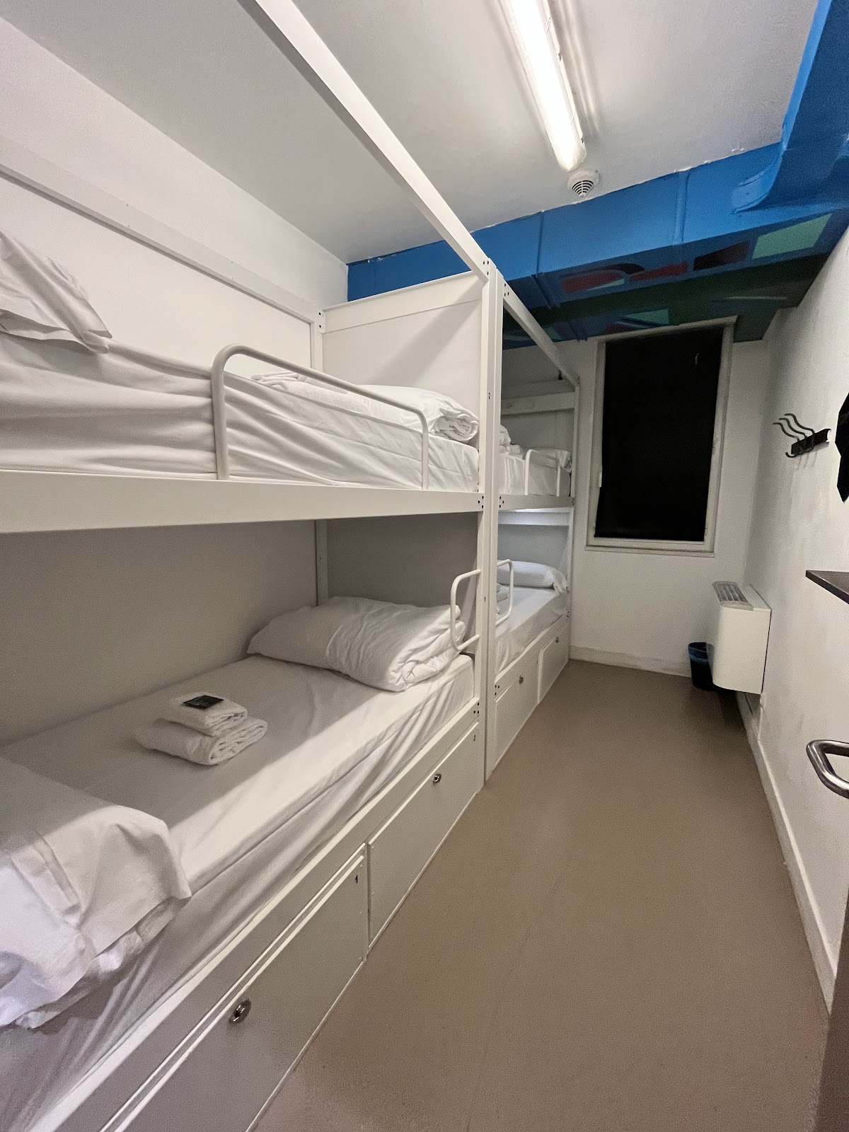Ganbara Hostel - Self Check in photo 2, albergue accommodation in Bilbao on the Camino del Norte