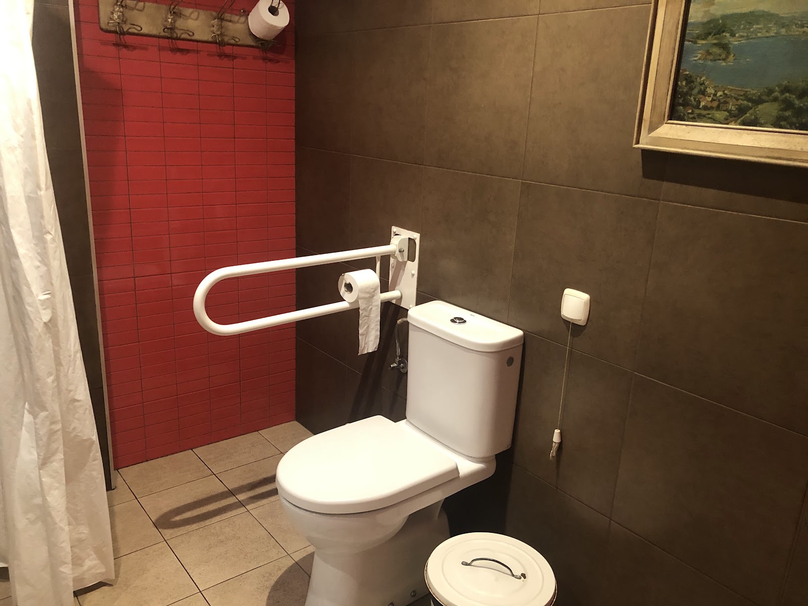 Enjoy Comfort photo 3, hotel accommodation in San Sebastian on the Camino del Norte