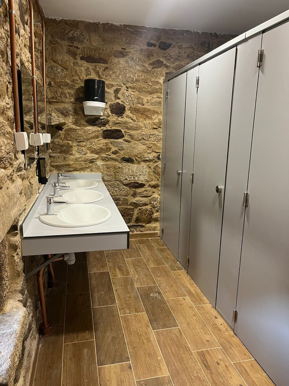 Albergue Freixo photo 3, hostel accommodation in Palas de Rei on the Camino Frances