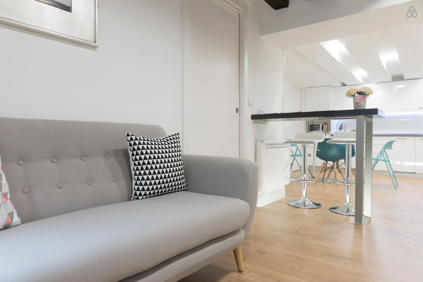 San Sebastian Apartments: OLD TOWN NEAR BEACH - www·SanSebastianApartments·es - vacation hotel holiday home rental photo 9, hotel accommodation in San Sebastian on the Camino del Norte