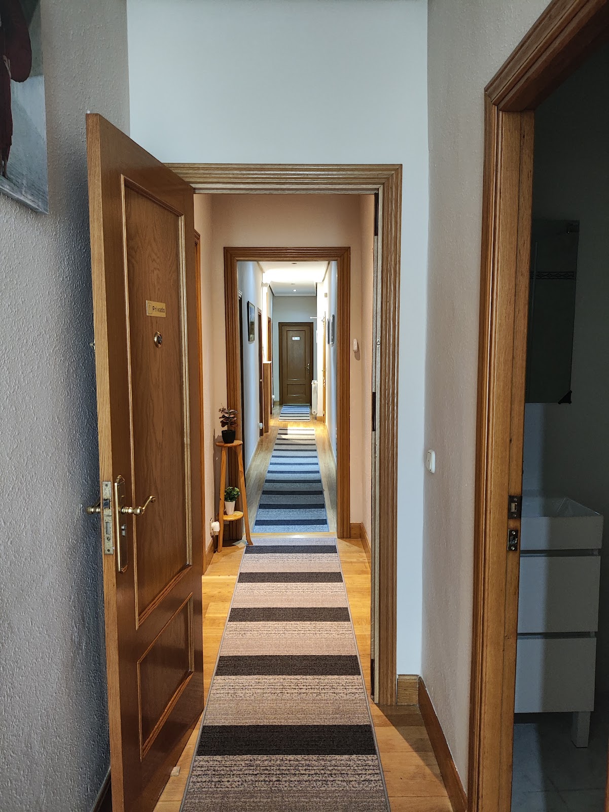 Pension Loinaz, guesthouse accommodation in San Sebastian on the Camino del Norte