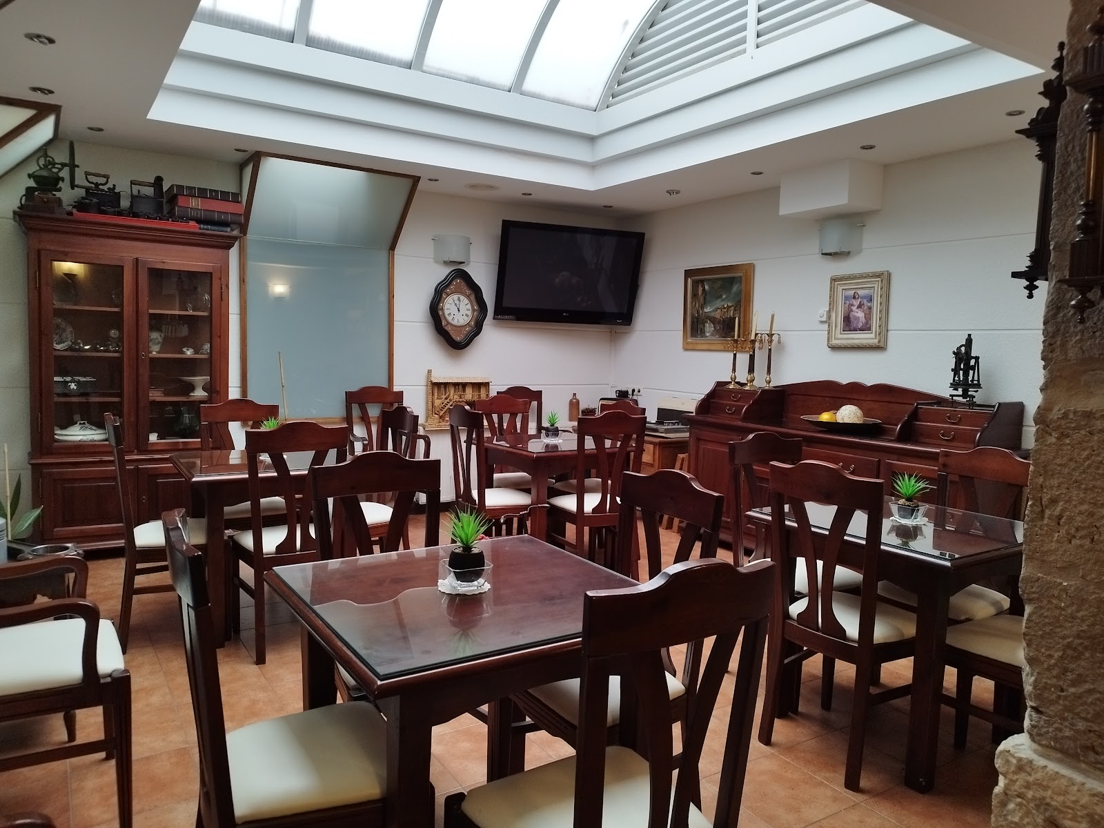 Hotel Jacobeo photo 7, hotel accommodation in Burgos on the Camino Frances