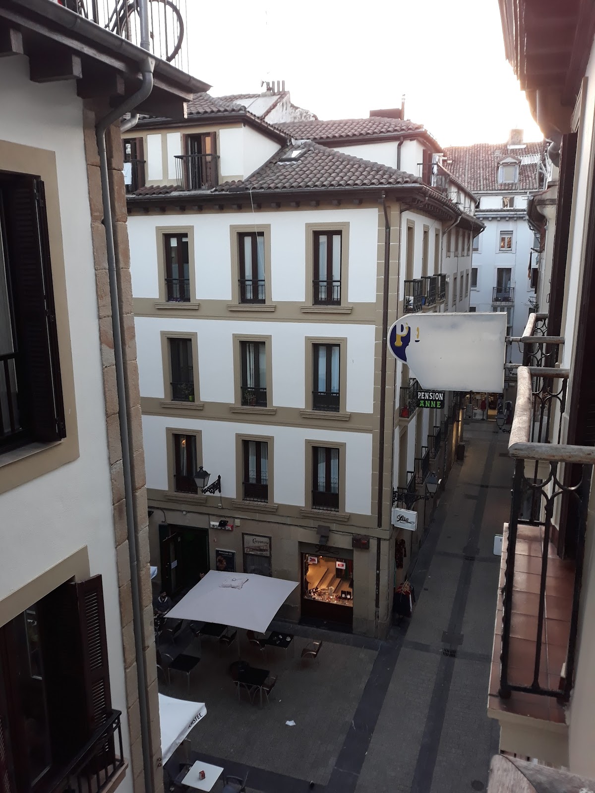 Beach Break Guesthouse photo 4, guesthouse accommodation in San Sebastian on the Camino del Norte