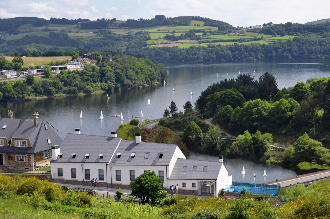 Hotel Ferramenteiro, hotel accommodation in Portomarin on the Camino Frances