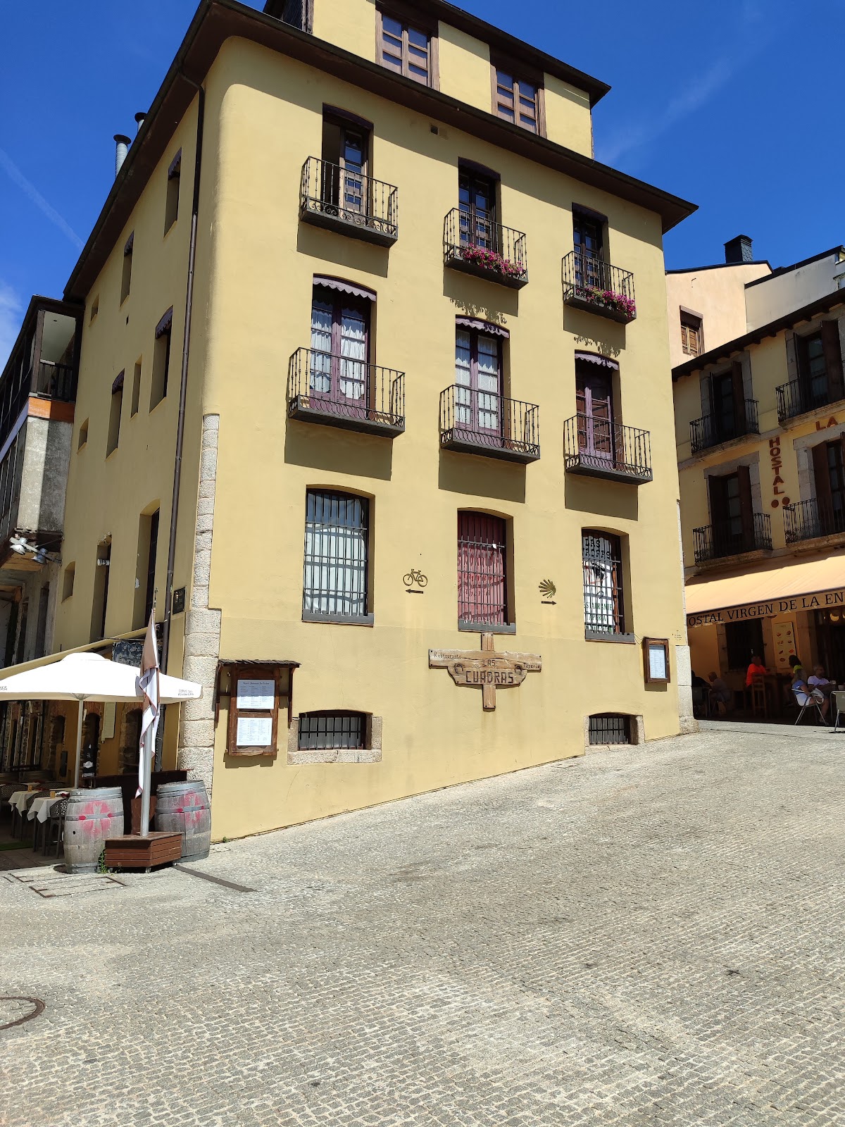Hostal Virgen De La Encina photo 4, hotel accommodation in Ponferrada on the Camino Frances