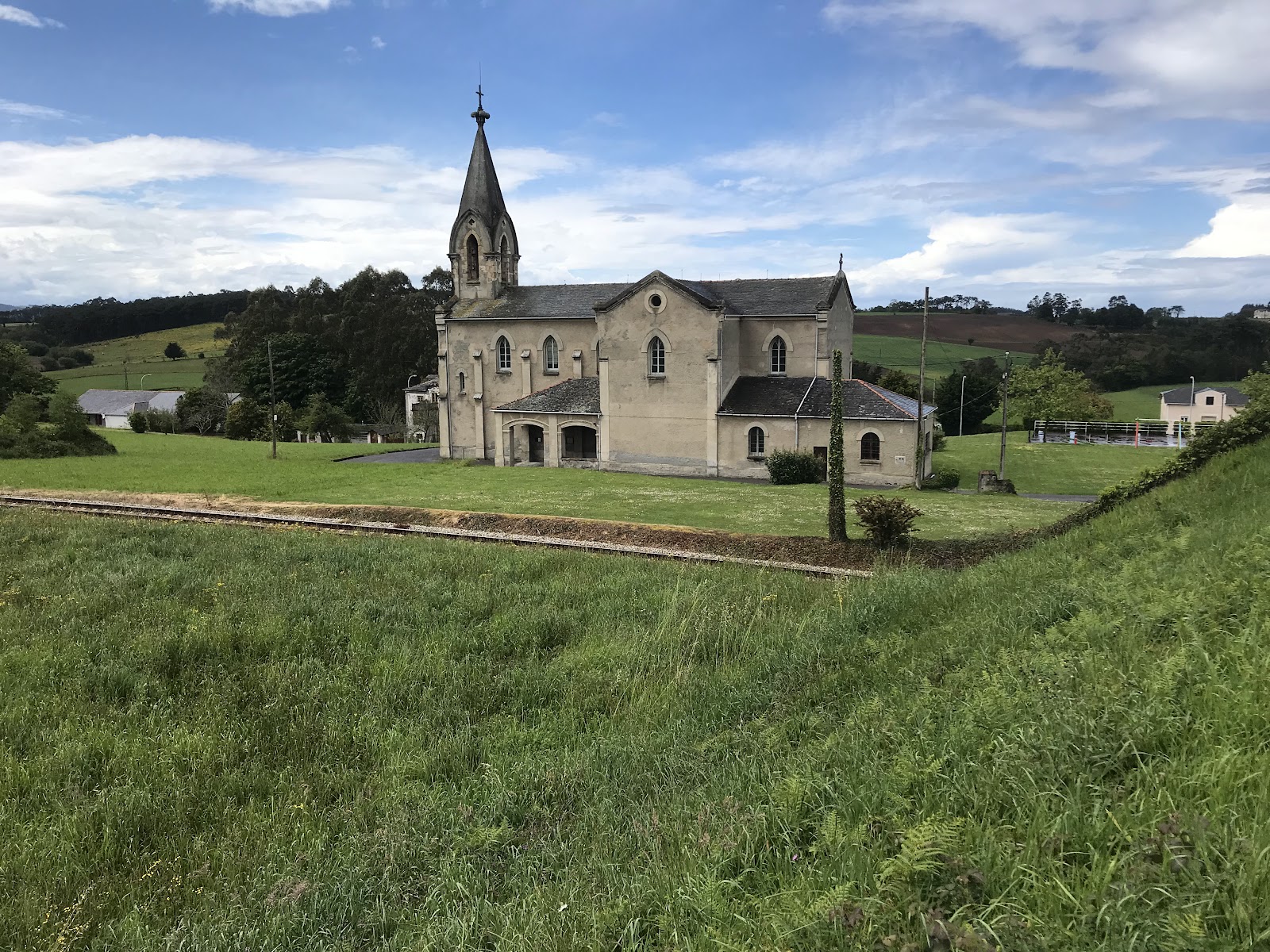 Albergue de peregrinos de Piñera, albergue accommodation in Piñeira on the Camino del Norte