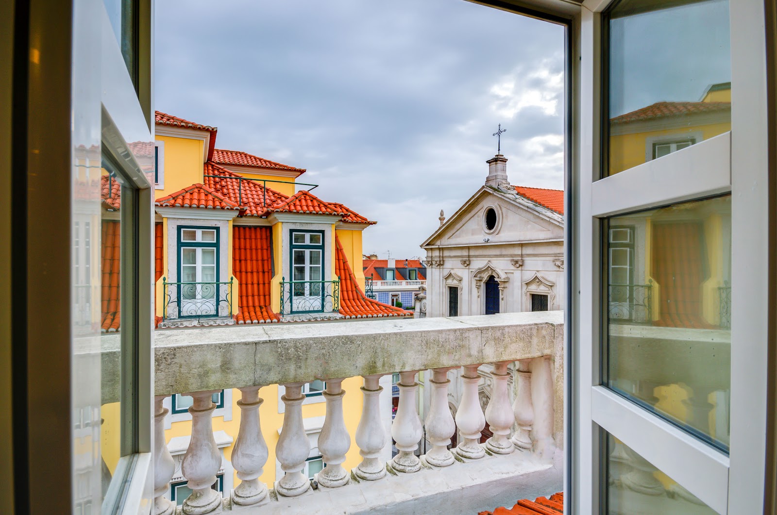 Hotel Borges Chiado, hotel accommodation in Lisbon on the Camino Portuguese