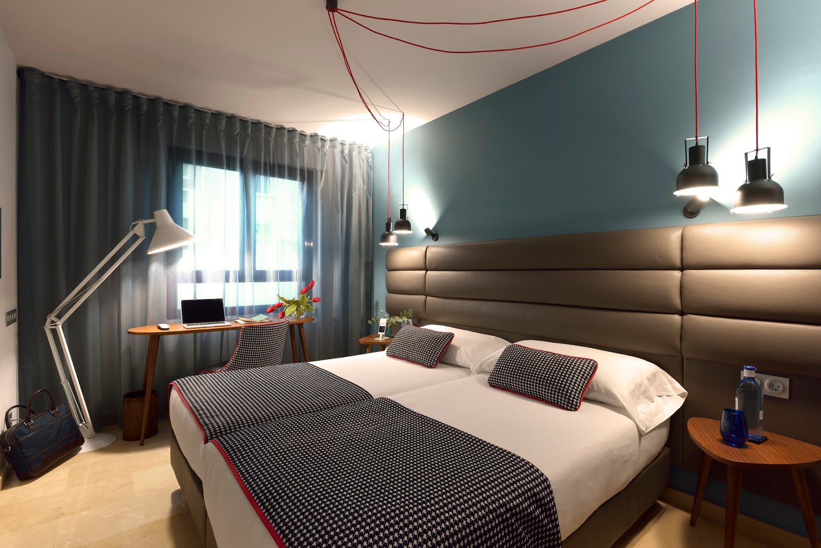 Hotel Pamplona Plaza, hotel accommodation in Pamplona on the Camino Frances