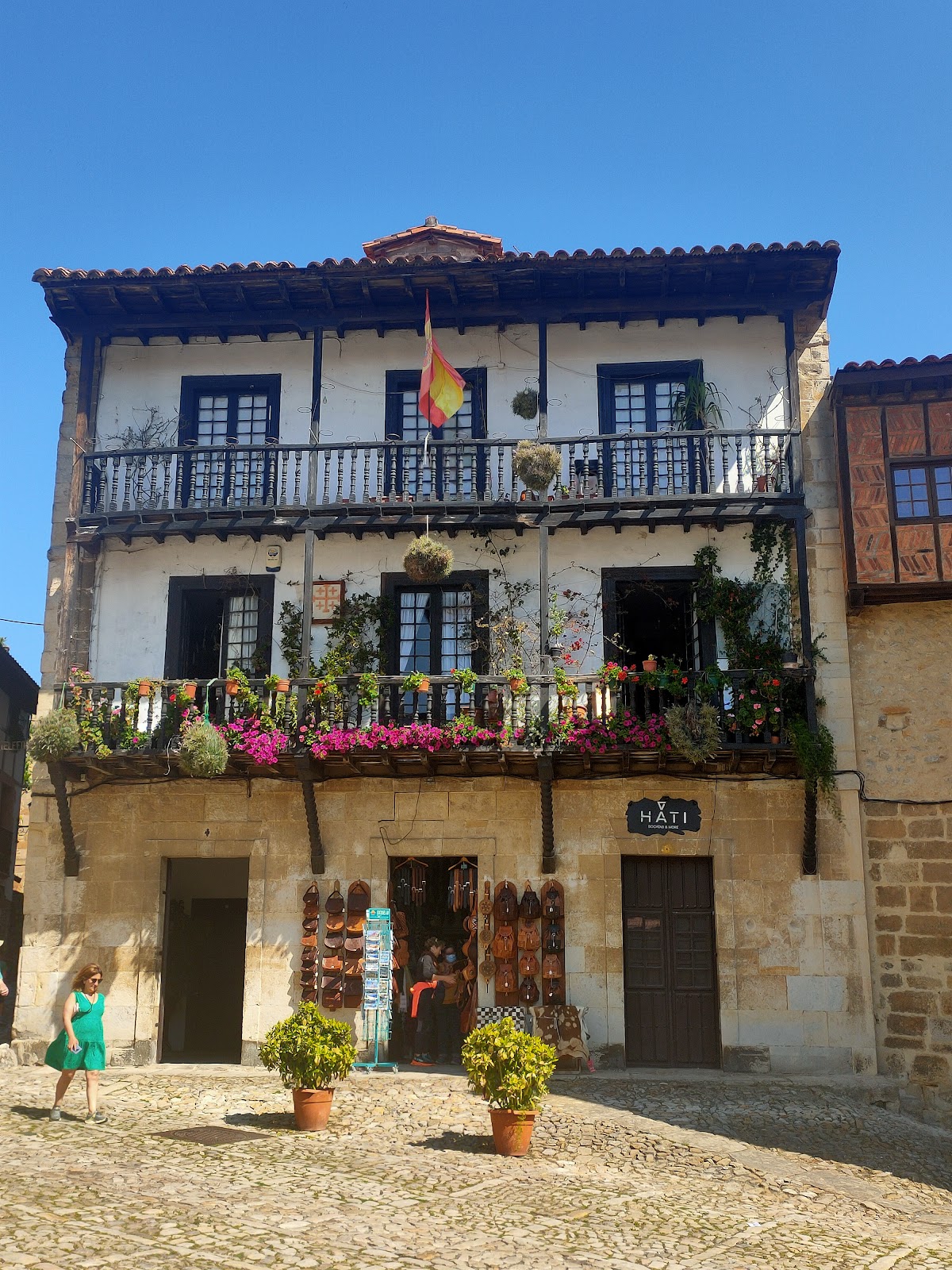 Apartamentos Legado de Santillana, apartment accommodation in Santillana del Mar on the Camino del Norte