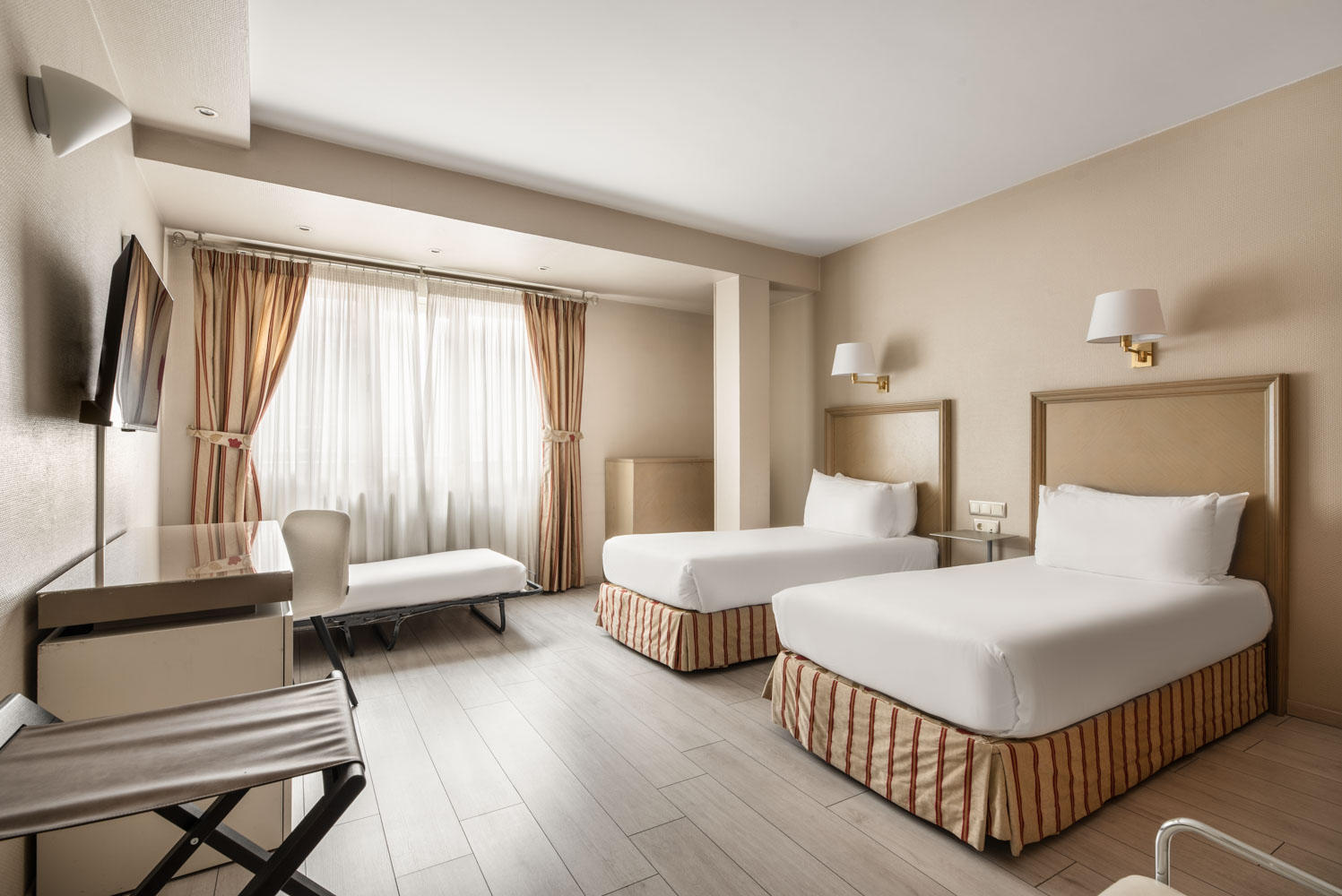 Hotel Almirante Bonifaz photo 2, hotel accommodation in Burgos on the Camino Frances
