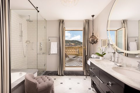 Hotel Maria Cristina, a Luxury Collection Hotel, San Sebastian photo 3, hotel accommodation in San Sebastian on the Camino del Norte