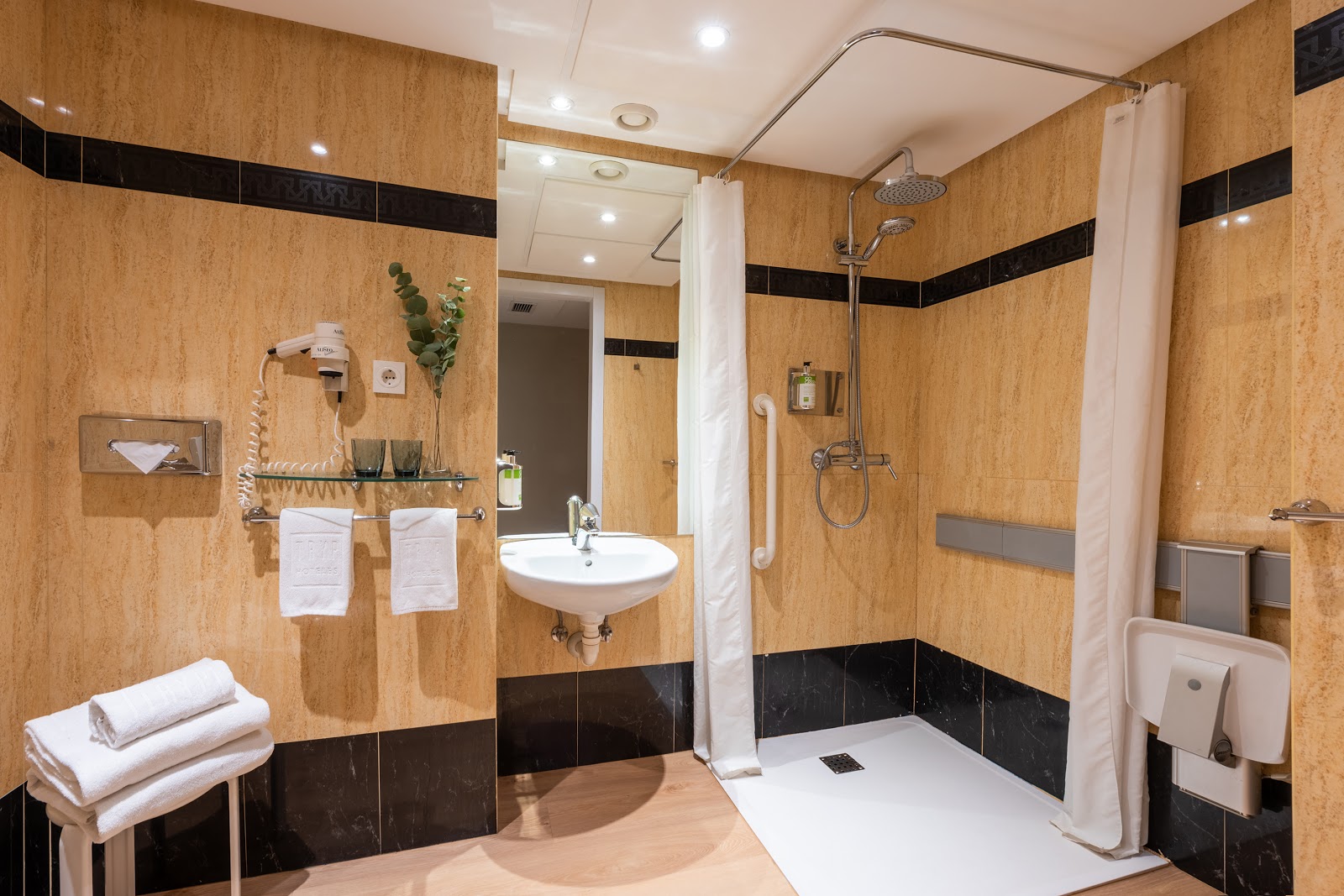INNSiDE by Meliá San Sebastián Orly photo 4, hotel accommodation in San Sebastian on the Camino del Norte