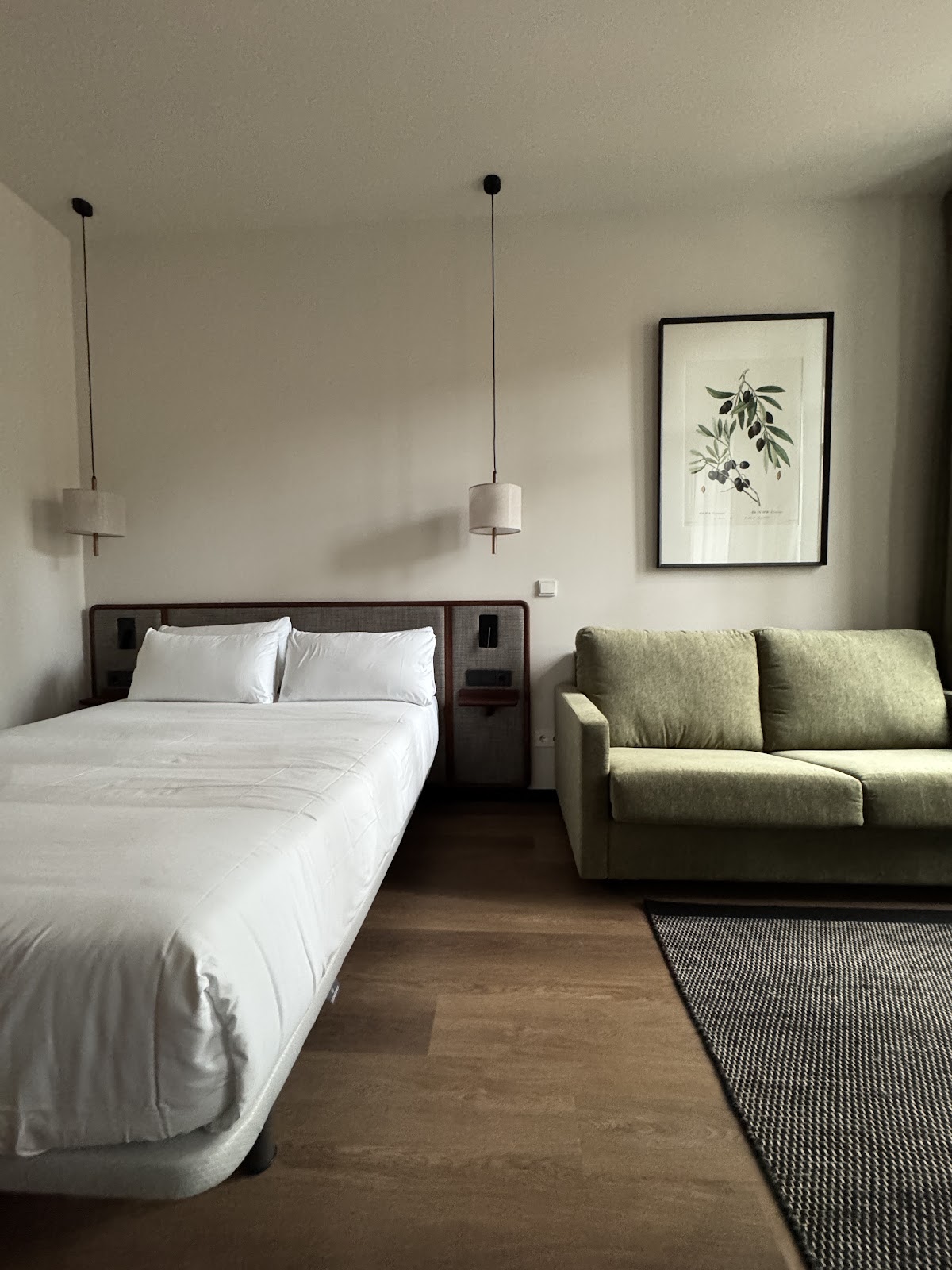 Batimont Suites & Apartments photo 3, apartment accommodation in Bilbao on the Camino del Norte