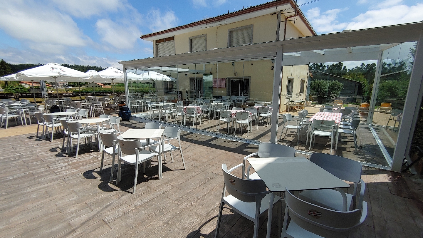 Casa Tia Teresa Bar-Pensión, guesthouse accommodation in A Salceda on the Camino Frances