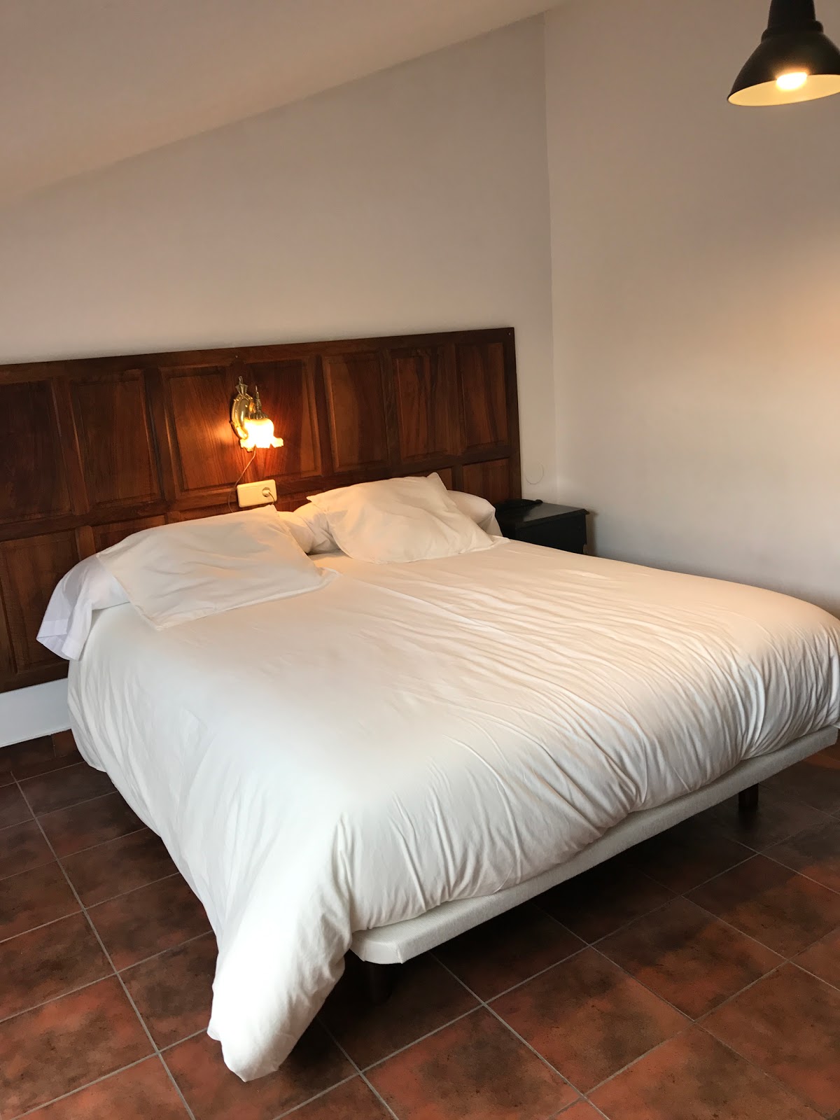 Hotel Rural Casa Del Reloj photo 5, accommodation listing in Molinaseca on the Camino Frances