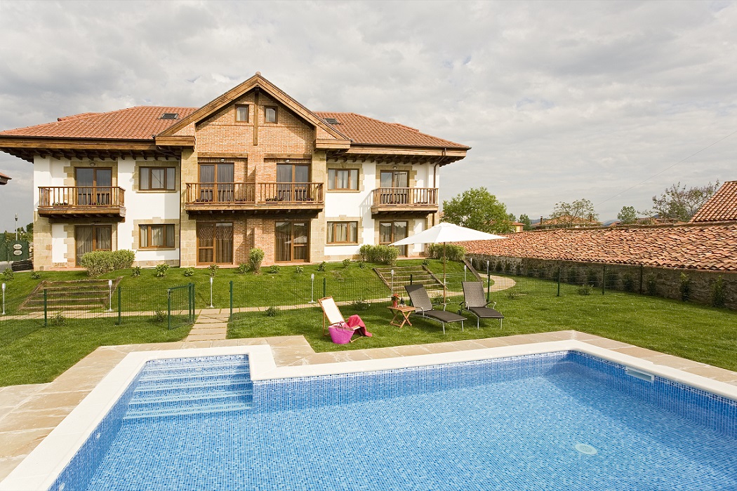 Apartments Petra City photo 3, apartment accommodation in Santillana del Mar on the Camino del Norte