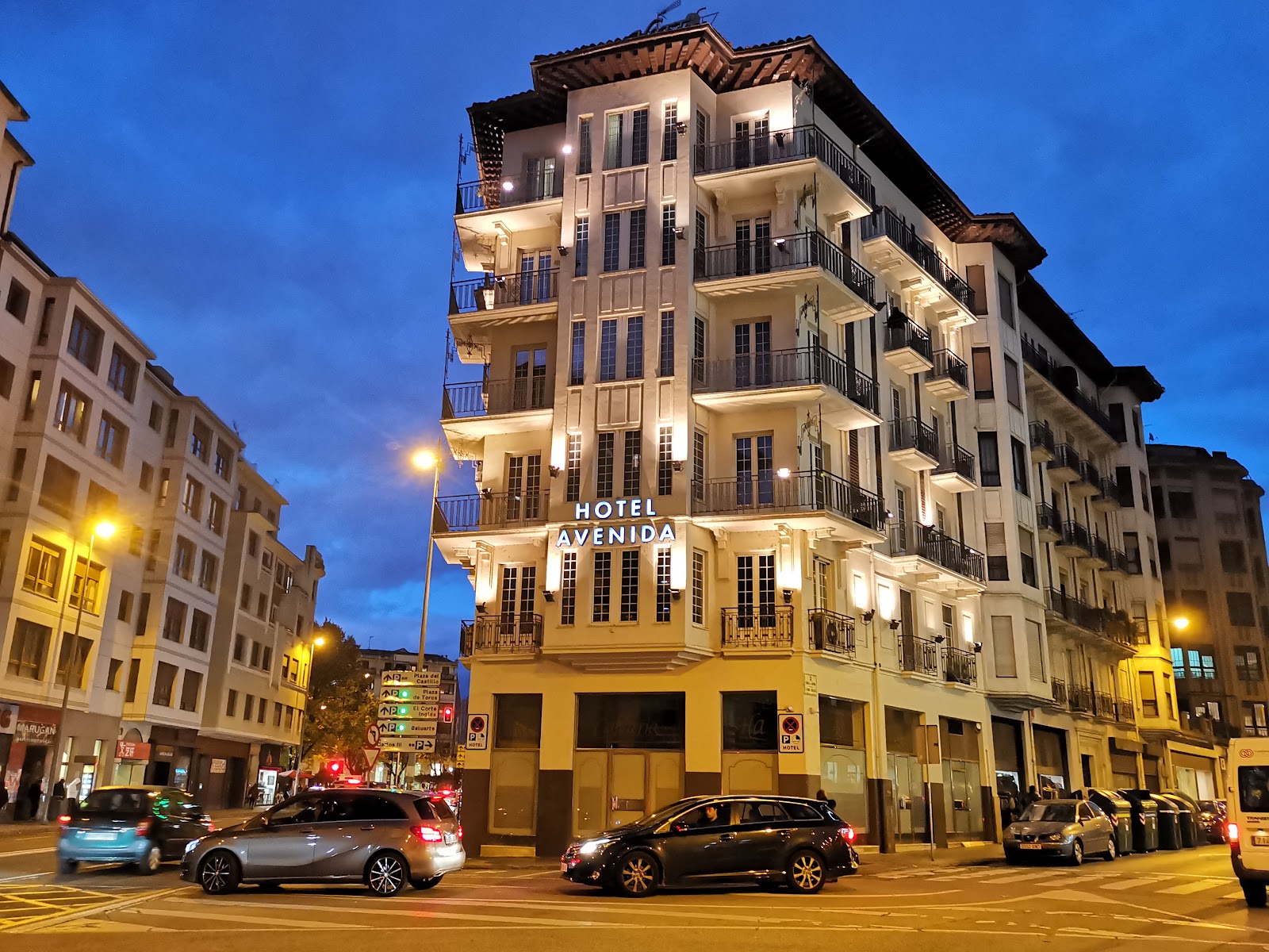 Hotel Avenida - Pamplona, hotel accommodation in Pamplona on the Camino Frances
