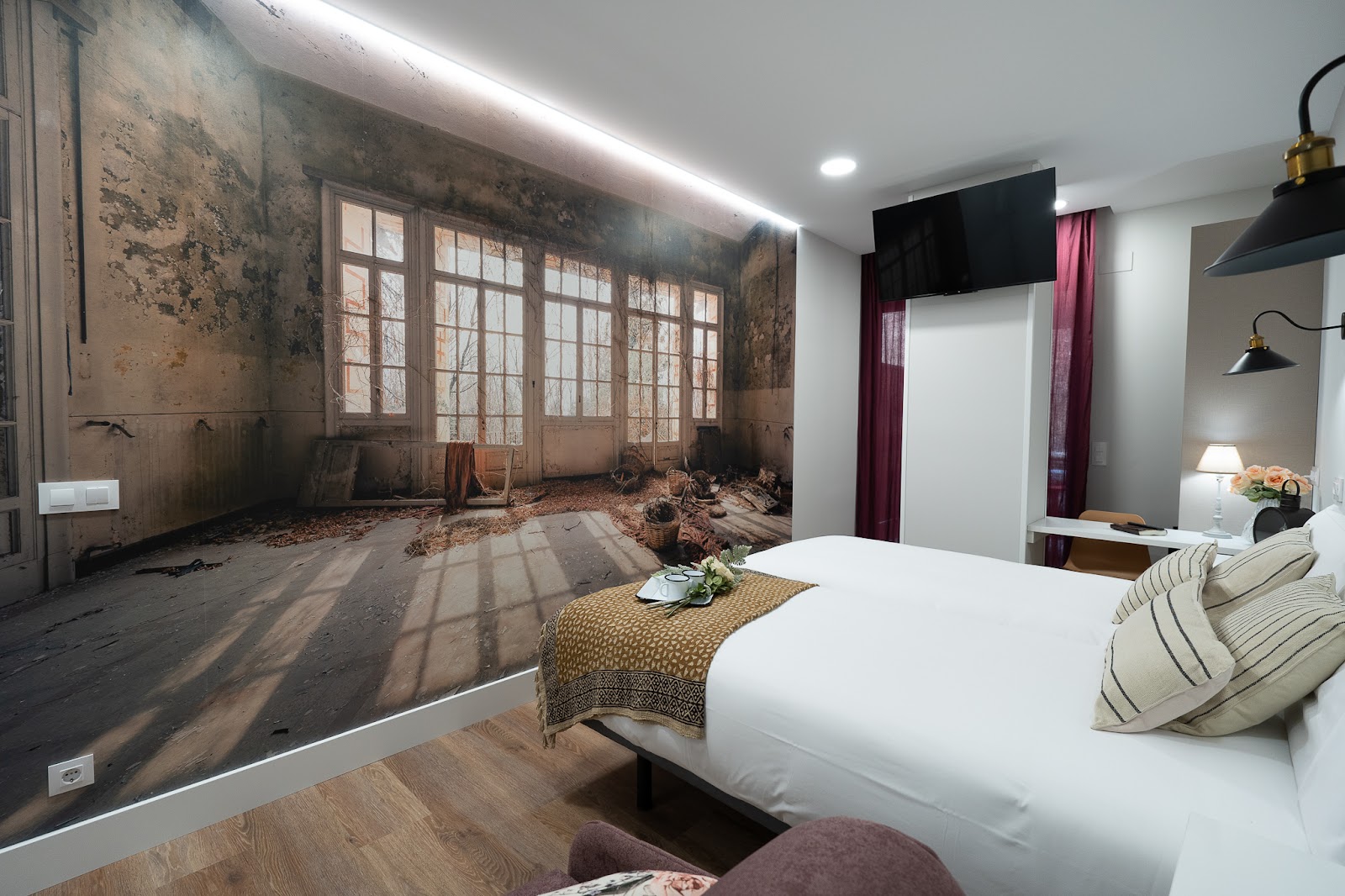 Center Suite Acebedos Santander photo 9, guesthouse accommodation in Santander on the Camino del Norte