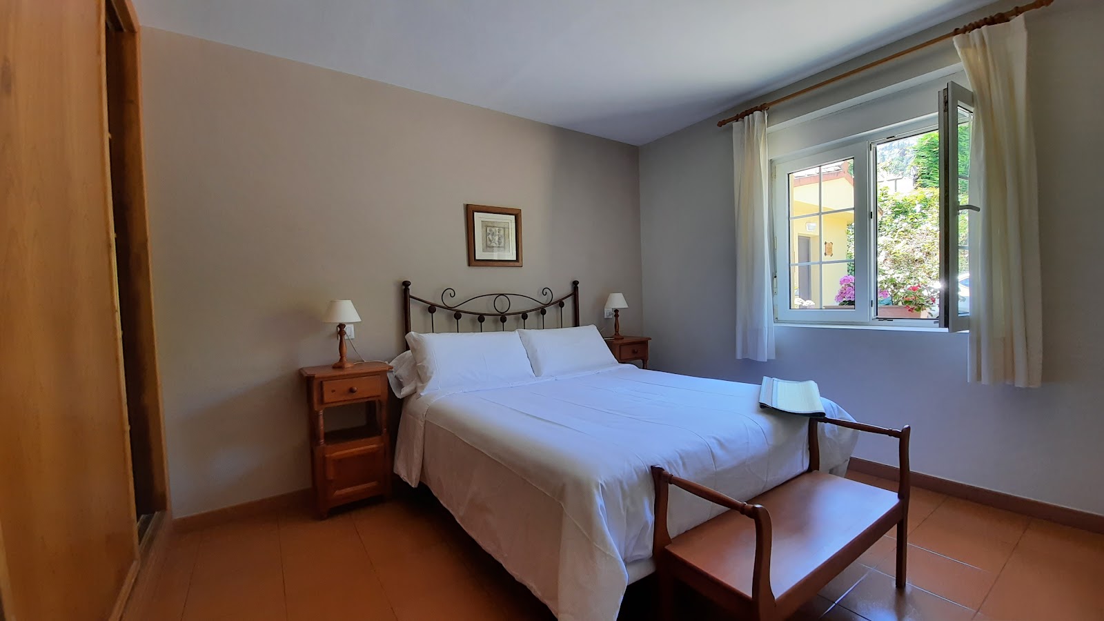 Apartamentos Rurales El Otero Cudillero photo 2, apartment accommodation in Soto de Luiña on the Camino del Norte