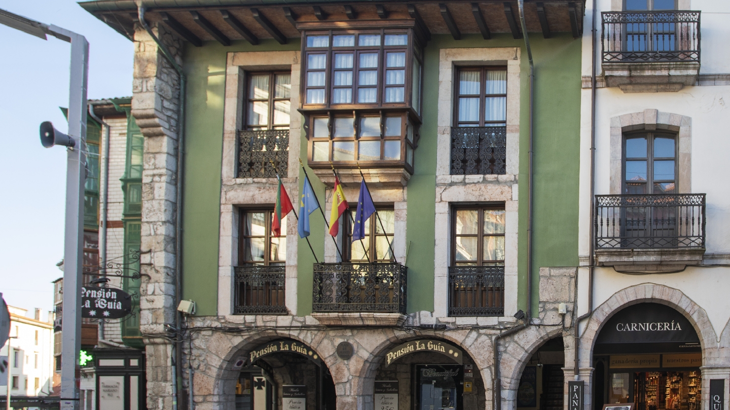 Pensión La Guía, pension accommodation in Llanes on the Camino del Norte