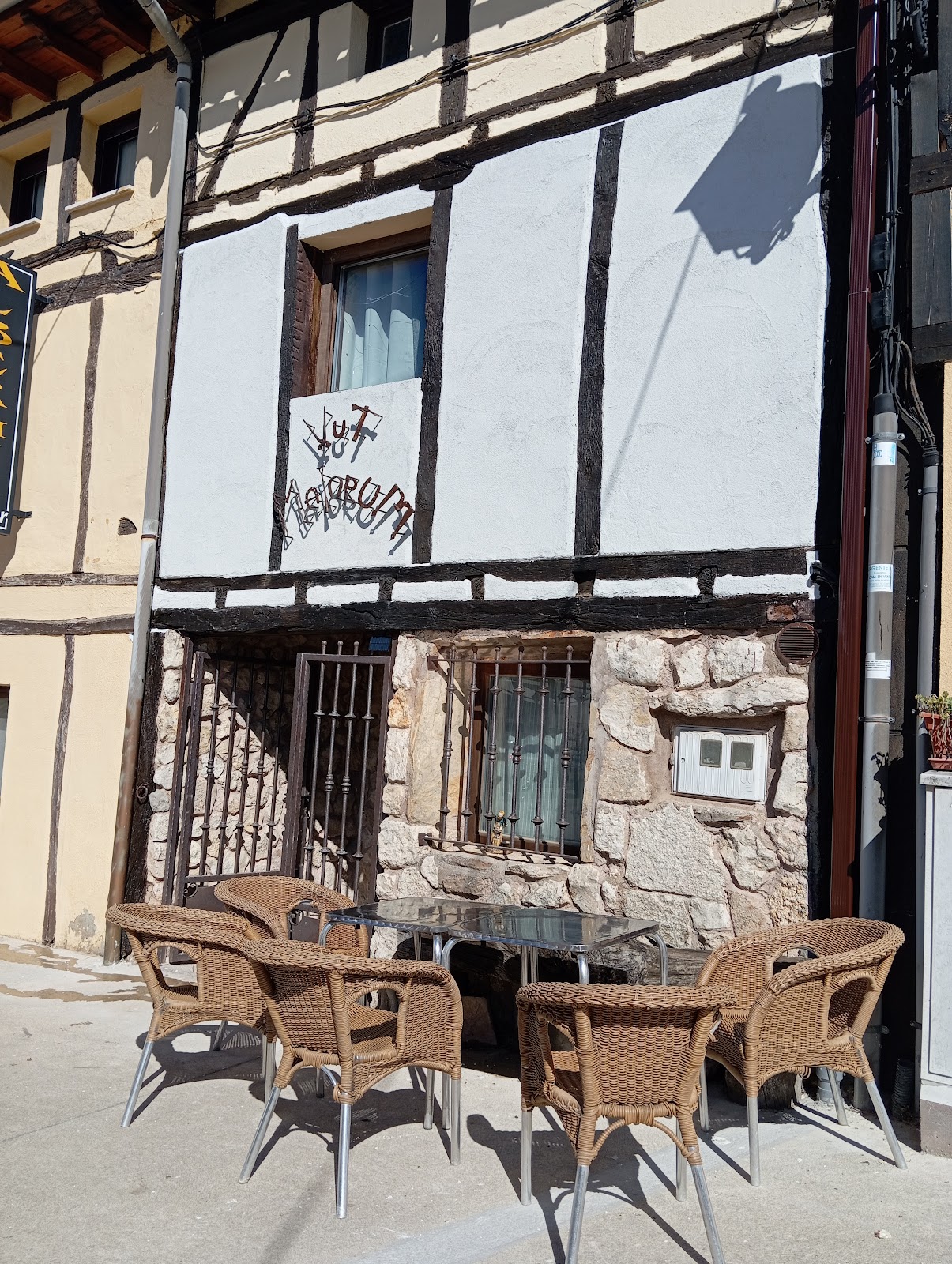 VUT Maiorum, accommodation listing in Agés on the Camino Frances