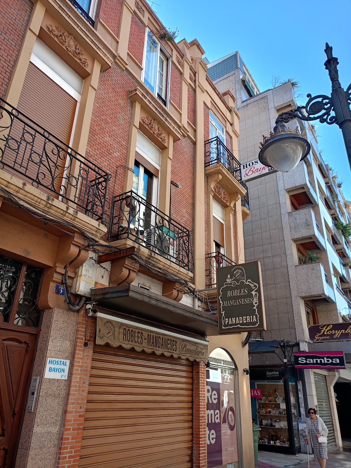 Hostal Bayón, guesthouse accommodation in León on the Camino Frances