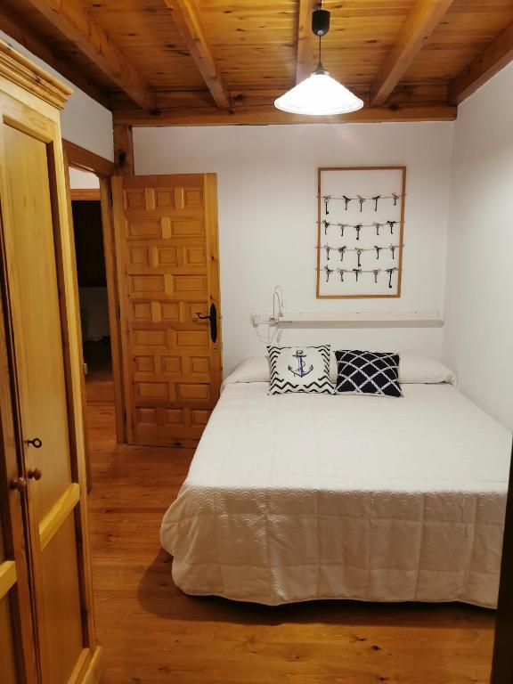 Casa marinera céntrica en Comillas, villa accommodation in Comillas on the Camino del Norte