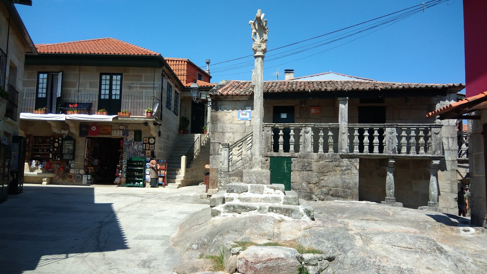 Plaza Da Fonte, villa accommodation in Combarro / Poio on the Camino Portuguese