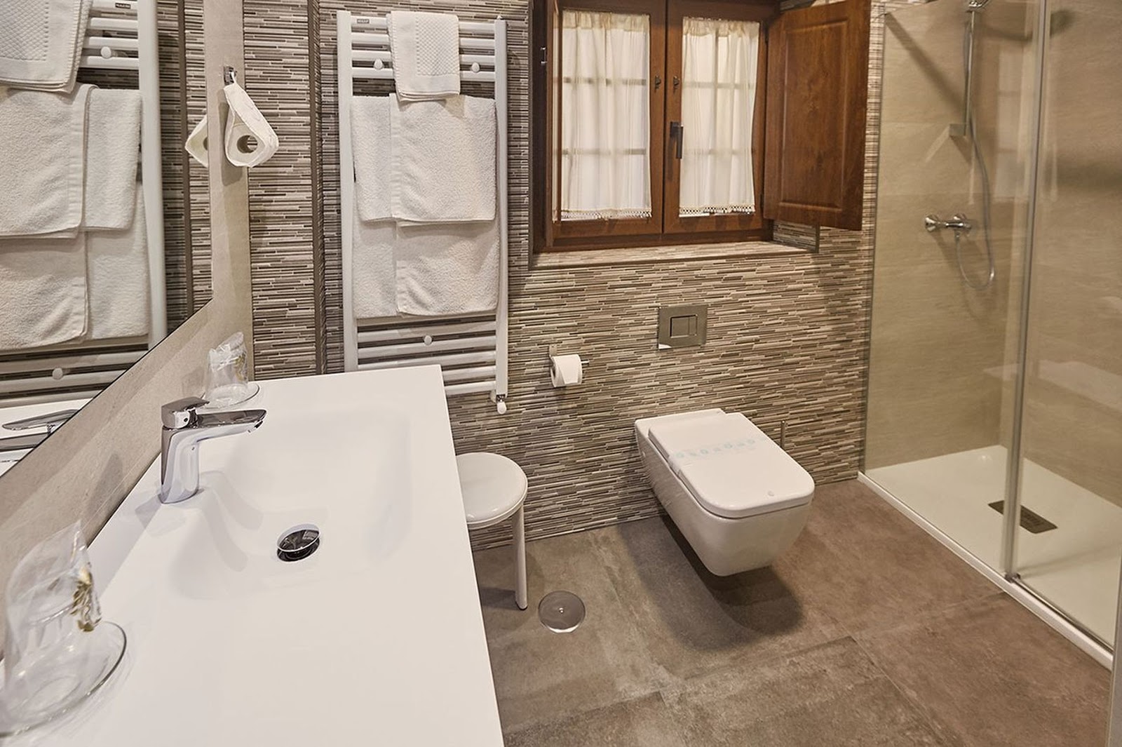 Posada Araceli photo 6, albergue accommodation in Santillana del Mar on the Camino del Norte